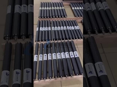 মুদ্রণ রবার রোলারের পৃষ্ঠ মসৃণ, পরিধান-প্রতিরোধী, এবং দীর্ঘ সেবা জীবন আছে