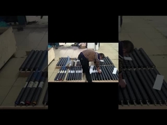 মুদ্রণ রবার রোলারের পৃষ্ঠ মসৃণ, পরিধান-প্রতিরোধী, এবং দীর্ঘ সেবা জীবন আছে